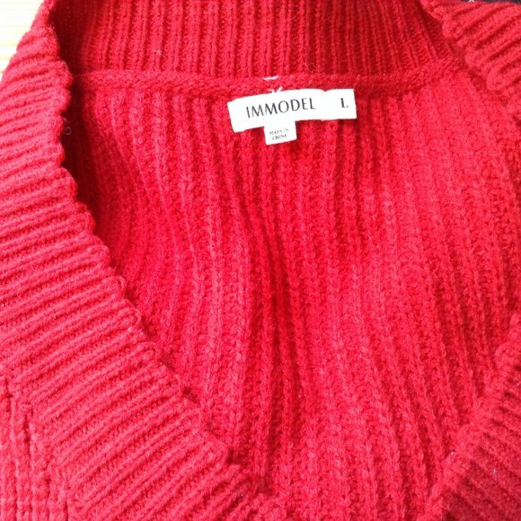 IMMODEL WOMEN'S LONG SLEEVE RED CROP TOP - Picture 5 of 5